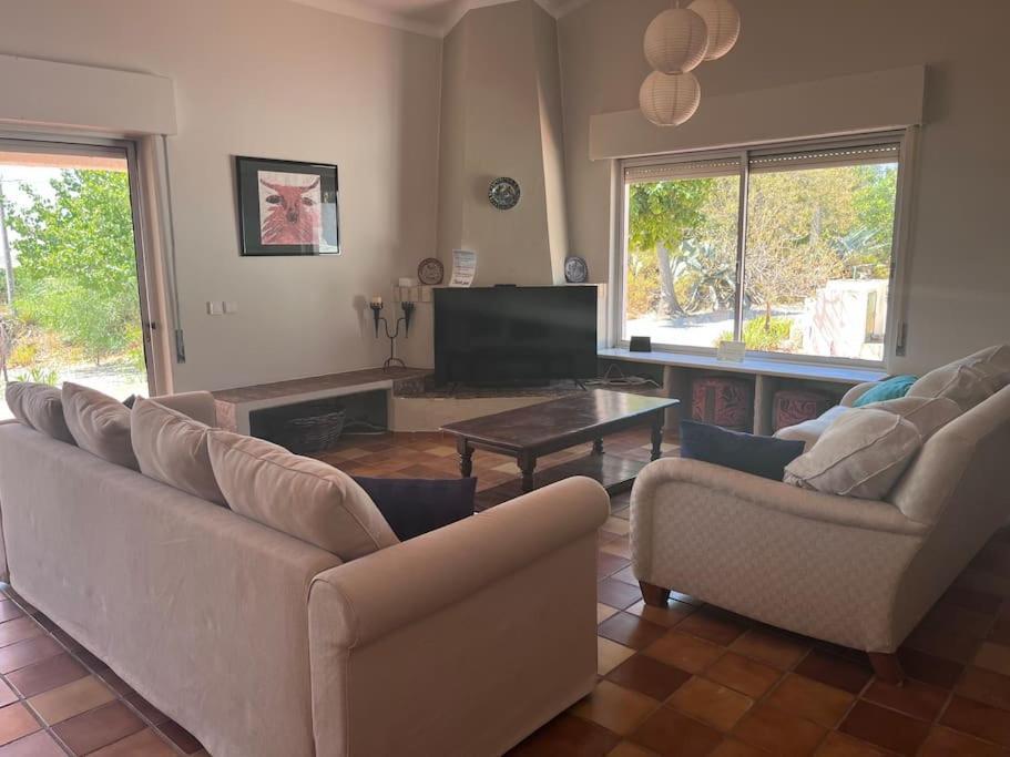 Villa Beautiful Private With Pool, Boliqueime, Loule *